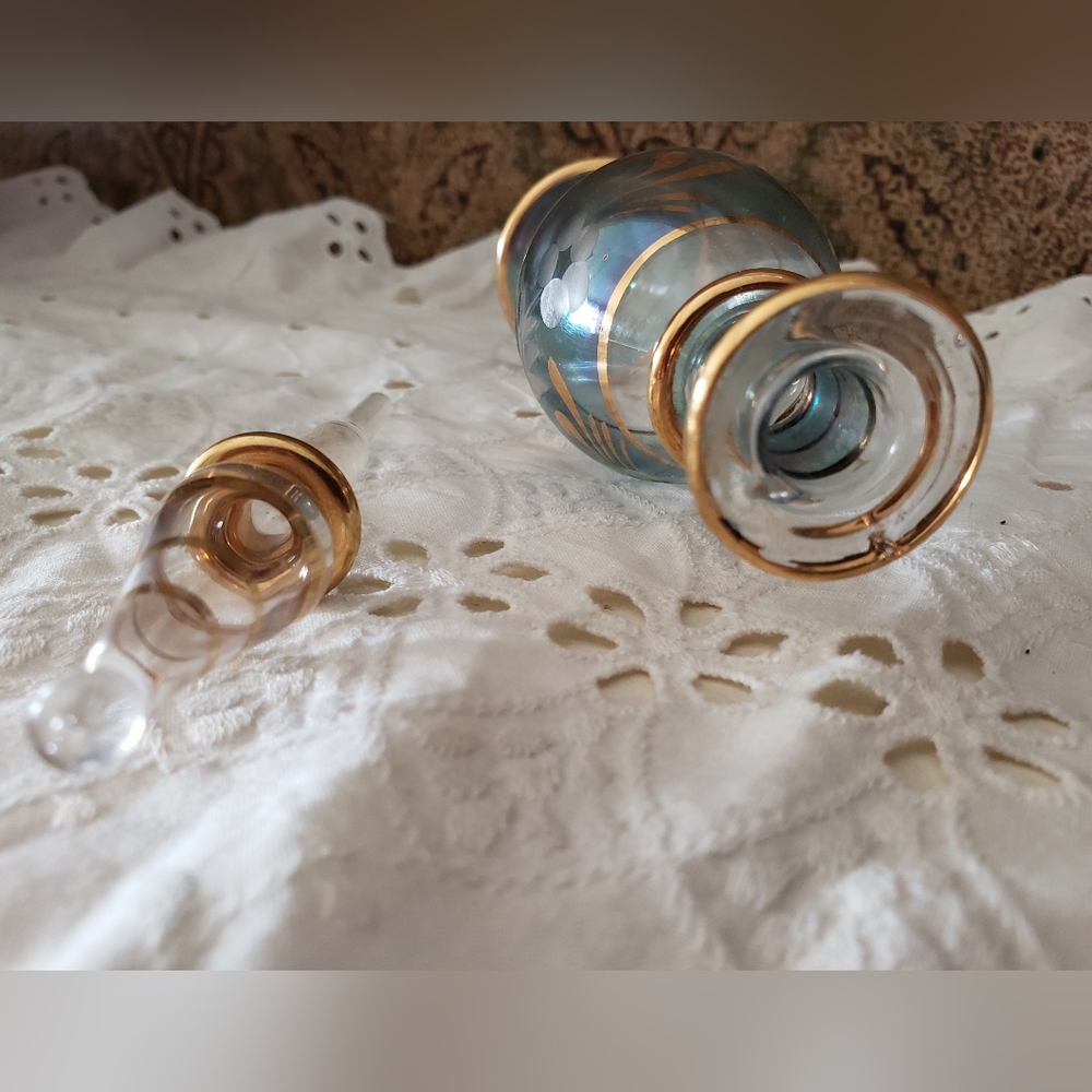 Glass perfume bottle vintage - Picture 4 of 5